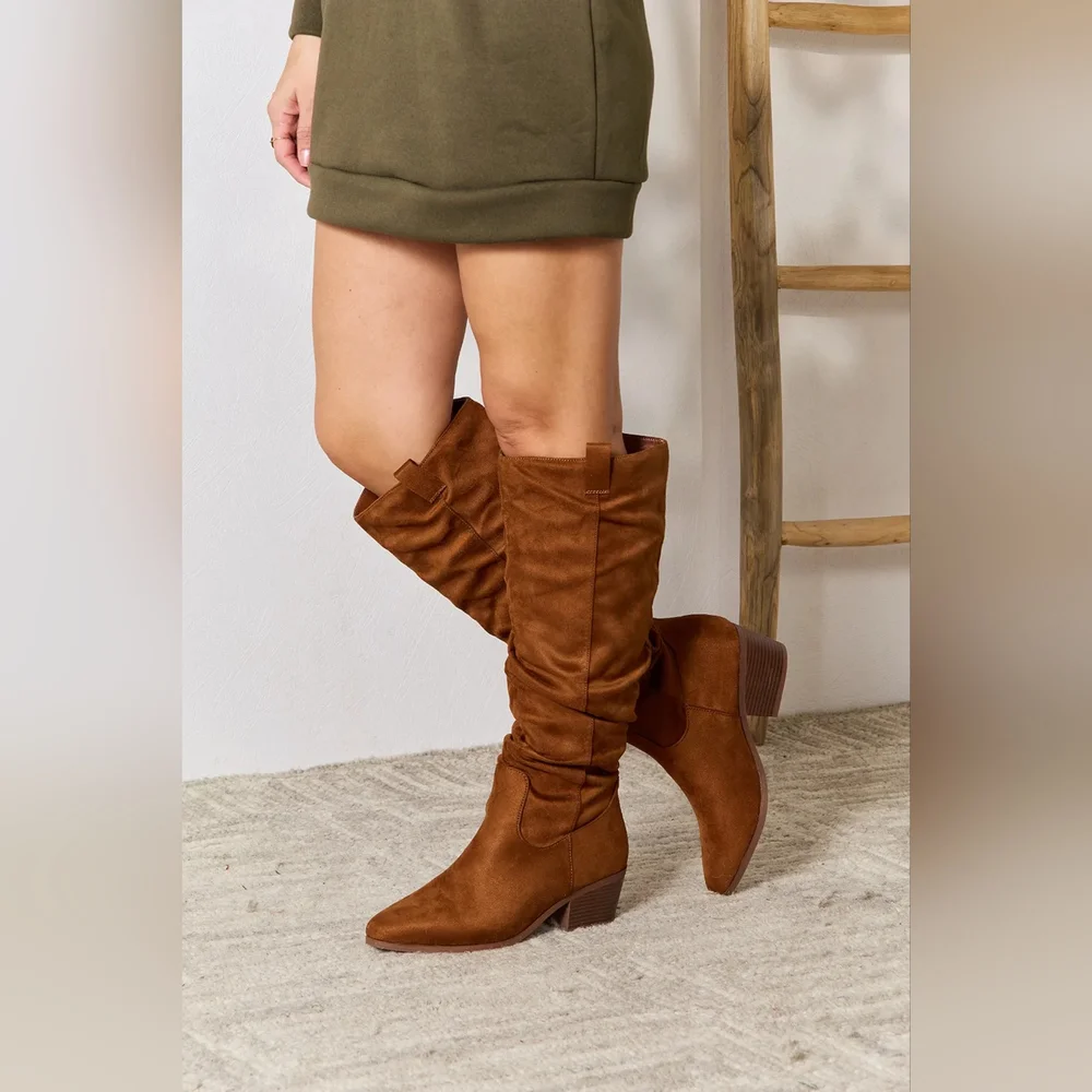 East Lion Corp Designer Chestnut Block Heel Knee High Trendy Boots - Picture 4 of 4